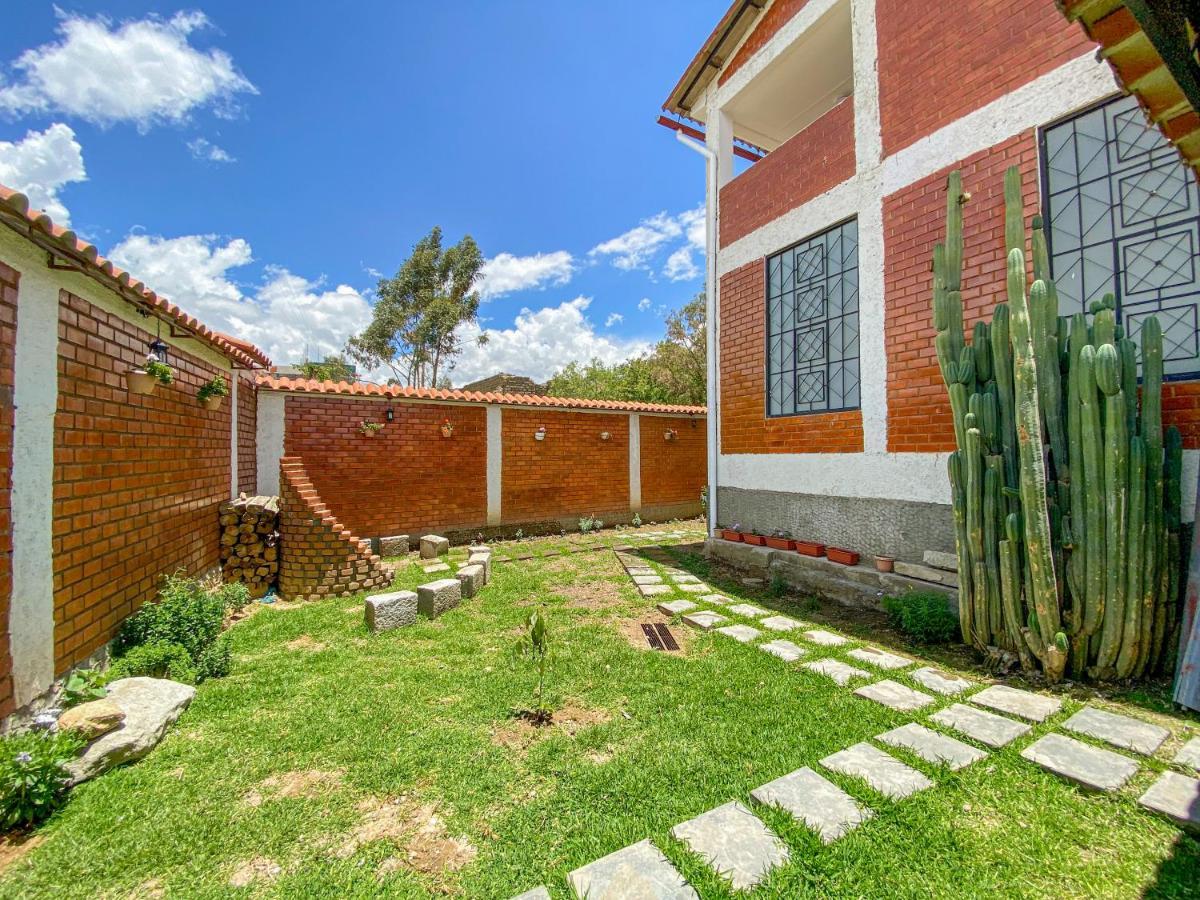 Hostel Tupac Huaraz Exterior foto