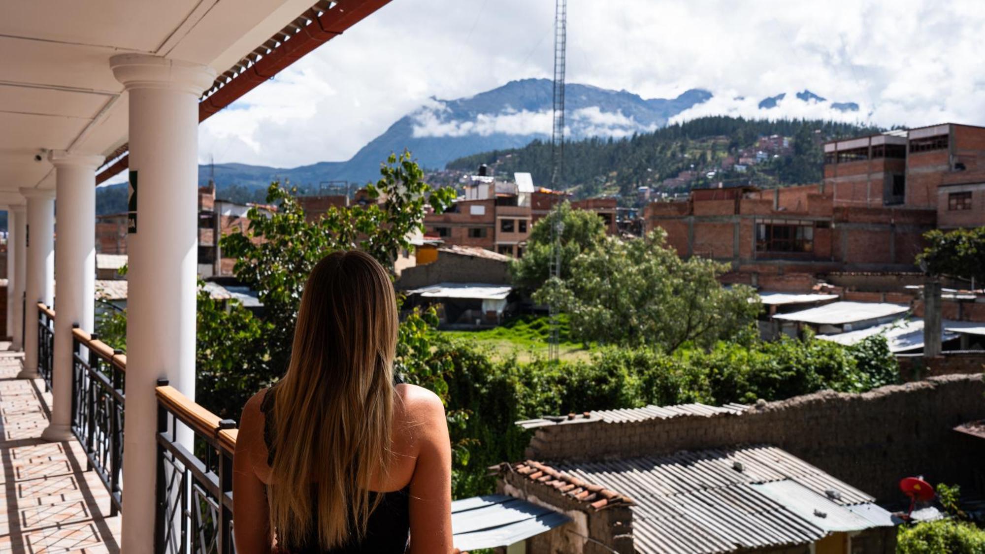 Hostel Tupac Huaraz Exterior foto